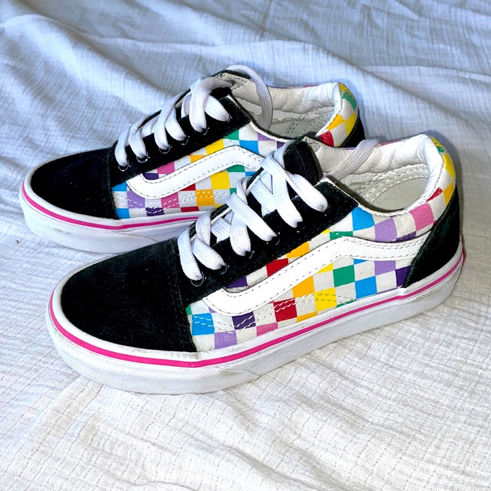 2/$20 Vans Rainbow Checkers Old Skool Size 13